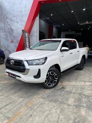 TOYOTA HILUX 2.8 D-4D TURBO DIESEL CD CONQUEST 4X4 AUTOMÁTICO